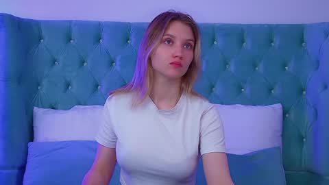 StacyEvances online show from 25, 5, 2026