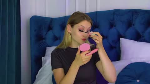 StacyEvances online show from 14, 7, 2026