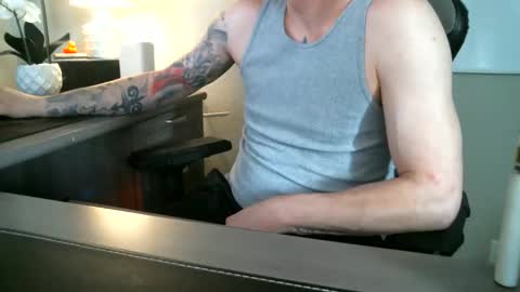 stamina902053 online show from 20, 4, 2026