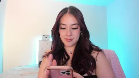 Stand and Rose online show from 12, 4, 2026