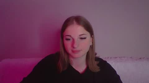 Snapshot of star_girlish chatting on 25, 10, 2025 star_girlish online show from 25, 10, 2025