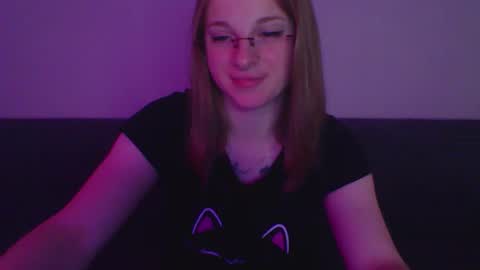 Snapshot of star_girlish chatting on 5, 11, 2025 star_girlish online show from 5, 11, 2025