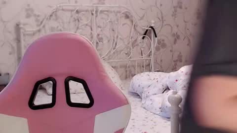 Alice online show from 8, 12, 2024