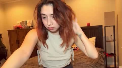 Snapshot of stara_dreams chatting on 30, 3, 2026 Stara Winters online show from 30, 3, 2026