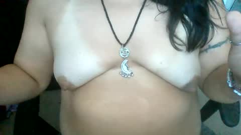 Snapshot of starella___saxxxton chatting on 6, 7, 2026 starella___saxxxton online show from 6, 7, 2026