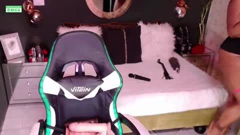 Snapshot of starhappy chatting on 14, 9, 2025 Welcome Im VICTORIA  Your love is my passion activate my love and moaning with your tips and enjoy with me online show from 14, 9, 2025