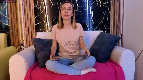 starlight_mature23_aws online show from 28, 6, 2026