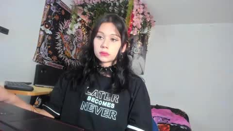 starmoonly online show from 16, 2, 2025