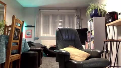 Starpizzle online show from 1, 2, 2026