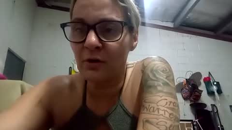 Ashlee online show from 20, 11, 2025