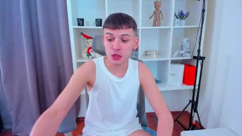 Snapshot of stashott69 chatting on 20, 4, 2026 STAS online show from 20, 4, 2026