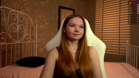 Snapshot of stayin_alive_ chatting on 25, 11, 2025 Angela - our tg channel online show from 25, 11, 2025