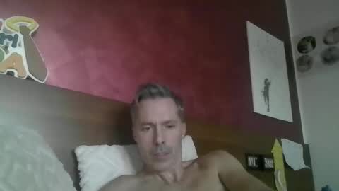 Snapshot of steel80 chatting on 25, 11, 2025 steel80 online show from 25, 11, 2025