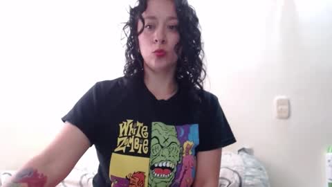 Snapshot of steel_girl chatting on 30, 9, 2025 Luna Fox online show from 30, 9, 2025