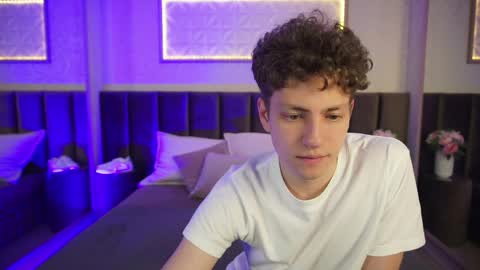 Esrefan online show from 9, 4, 2026