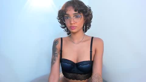 Stefania  online show from 25, 9, 2025