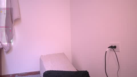 Stafania 3 online show from 5, 1, 2025