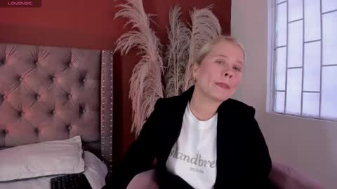 Snapshot of stefannny_ chatting on 7, 1, 2026 Stefanny online show from 7, 1, 2026