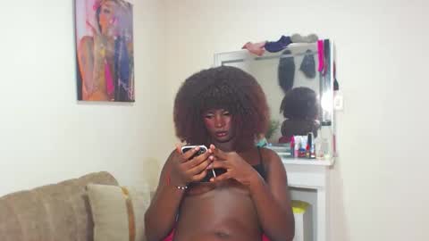 stefanny beautiful online show from 5, 5, 2026