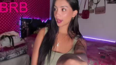 Im MiaIts my first day here  online show from 4, 1, 2025