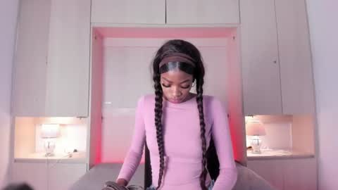 stefannyevans_ online show from 15, 7, 2026