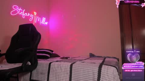 stefany online show from 18, 2, 2025