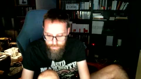 Snapshot of stefffg chatting on 11, 10, 2025 MeStef online show from 11, 10, 2025