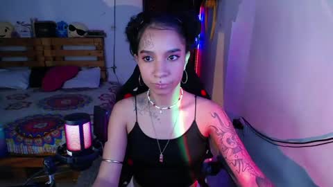   online show from 13, 4, 2026