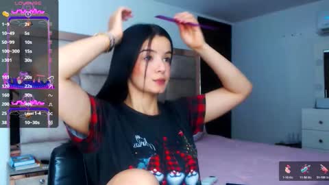 Snapshot of stefy810675 chatting on 23, 12, 2025 Stefany online show from 23, 12, 2025