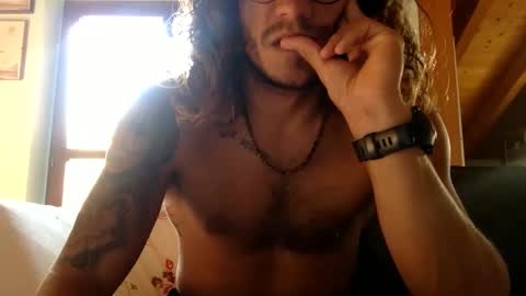 Snapshot of steita94 chatting on 10, 10, 2025 Surferboy online show from 10, 10, 2025