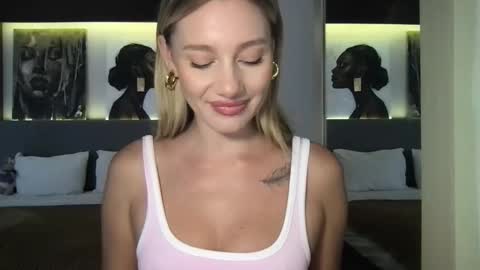 Stella online show from 5, 12, 2025