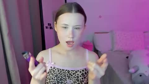 Snapshot of stella_sunny chatting on 12, 2, 2025 stella_sunny online show from 12, 2, 2025