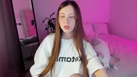 Snapshot of stella_sunny chatting on 28, 2, 2025 stella_sunny online show from 28, 2, 2025