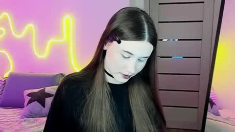 Snapshot of stella_sunny chatting on 5, 12, 2025 stella_sunny online show from 5, 12, 2025