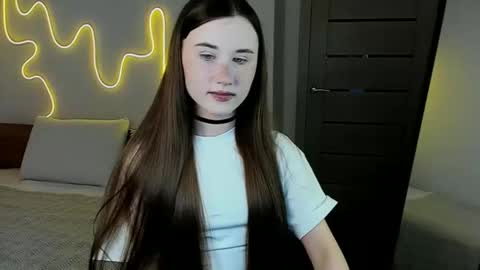 stella_sunny online show from 17, 12, 2025