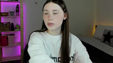 Snapshot of stella_sunny chatting on 28, 4, 2026 stella_sunny online show from 28, 4, 2026