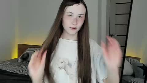 Snapshot of stella_sunny chatting on 9, 5, 2026 stella_sunny online show from 9, 5, 2026