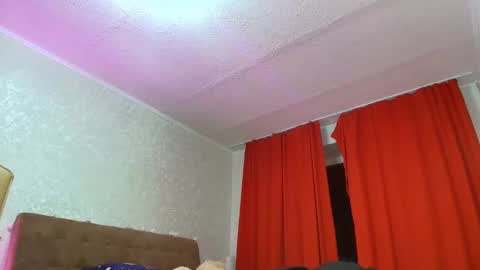 stella_walters online show from 5, 4, 2026