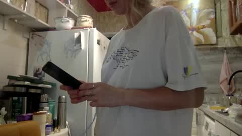 stella_walters online show from 10, 6, 2026