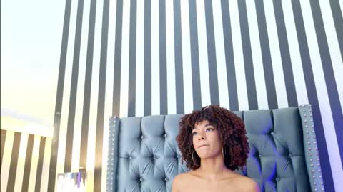 S T E L L A online show from 22, 11, 2025