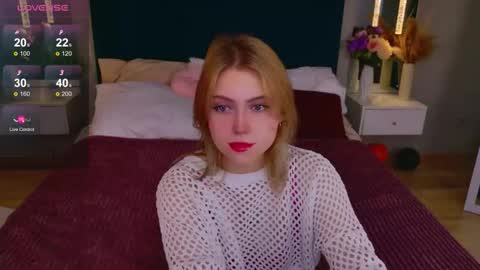 Stella 3 online show from 8, 11, 2025