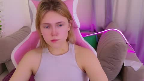 Stella 3 online show from 5, 12, 2025