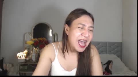 Snapshot of stellahugets chatting on 5, 11, 2025 Stella online show from 5, 11, 2025