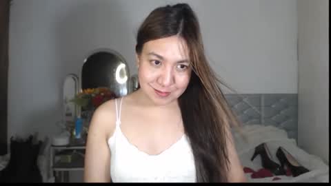 Snapshot of stellahugets chatting on 28, 11, 2025 Stella online show from 28, 11, 2025