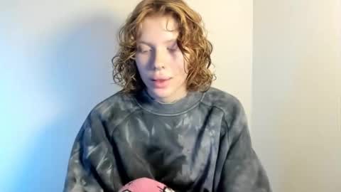 S T E L L A online show from 15, 10, 2025