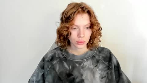 S T E L L A online show from 16, 12, 2025