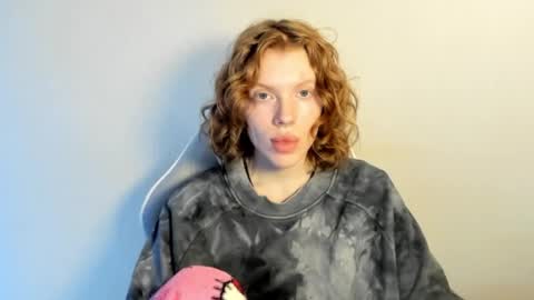 S T E L L A online show from 19, 12, 2025