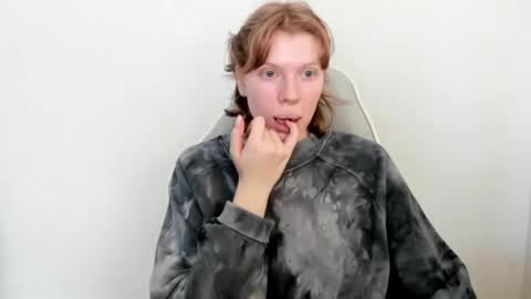 S T E L L A online show from 11, 3, 2026