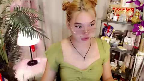 Stella sweet online show from 13, 4, 2026