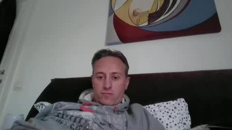 Snapshot of sten015 chatting on 12, 11, 2025 sten015 online show from 12, 11, 2025